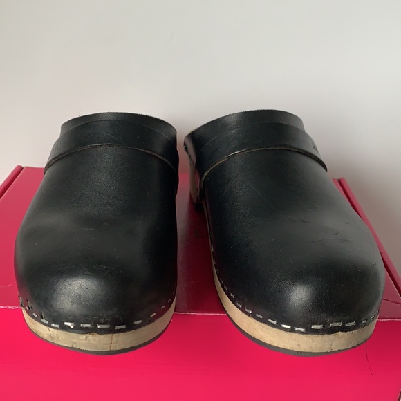 Swedish Hasbeens Size 39